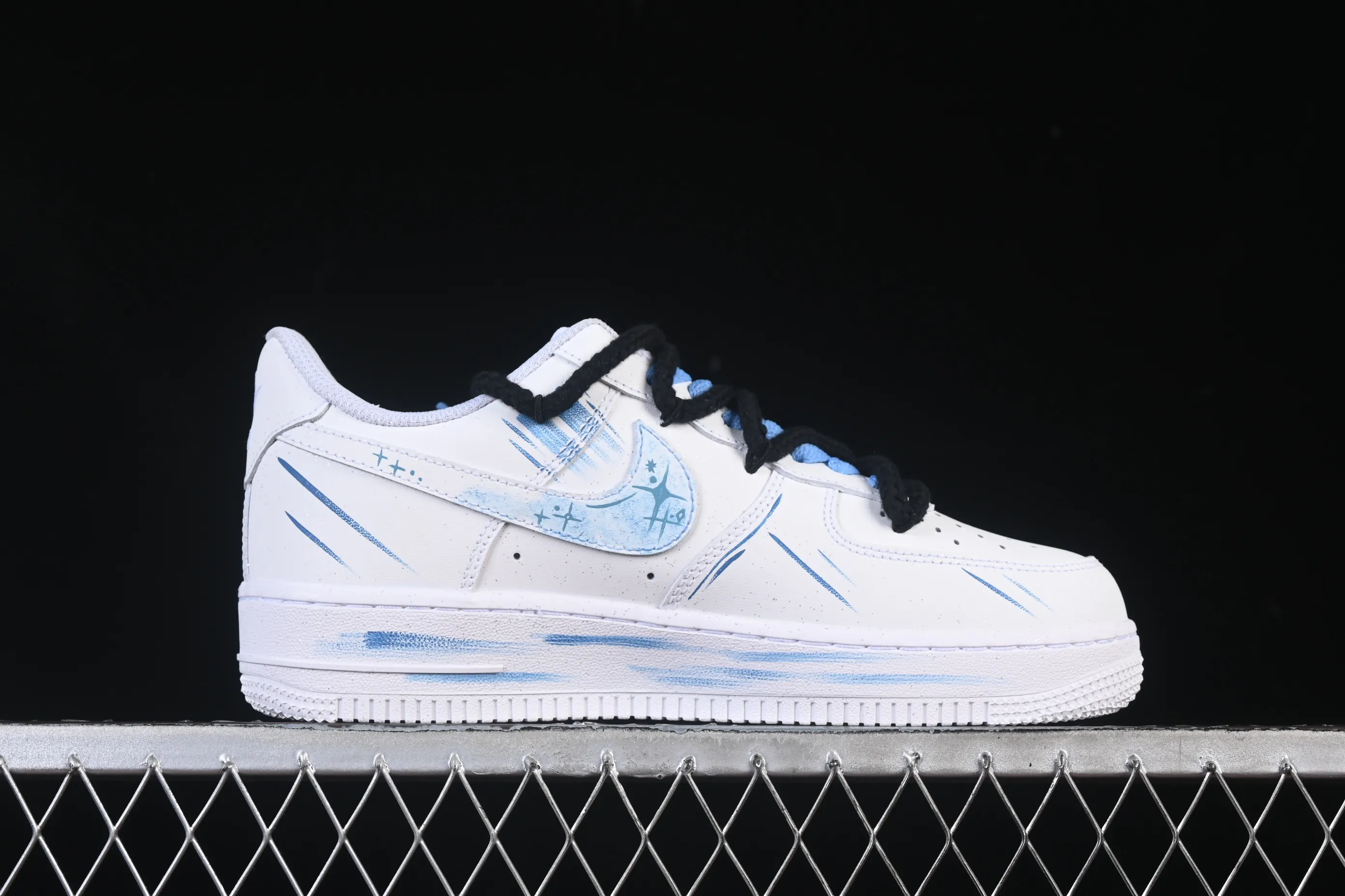 All categories Nk Air Force 1 Air Force series Nk Air Force 1 Low Air Force low-top Nike Air Force 1'07 Low "Pisces" Hand-painted graffiti twelve constellations series Pisces Air Force One low-top casual sneakers Constellation 219-320